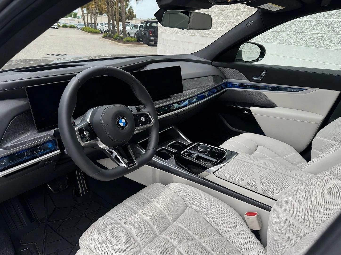 bmw 7 series 2025 WBA33EJ09SCV04206 image bmw 7 series 2025 WBA33EJ09SCV04206 image